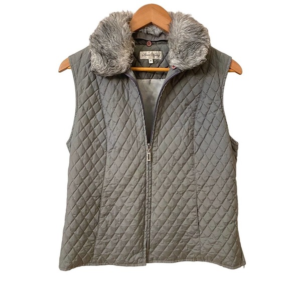 Sport Haley Jackets & Blazers - Sport Haley Detachable Faux Fur Collar Gray Lightweight Quilted Vest Womens Sz M
